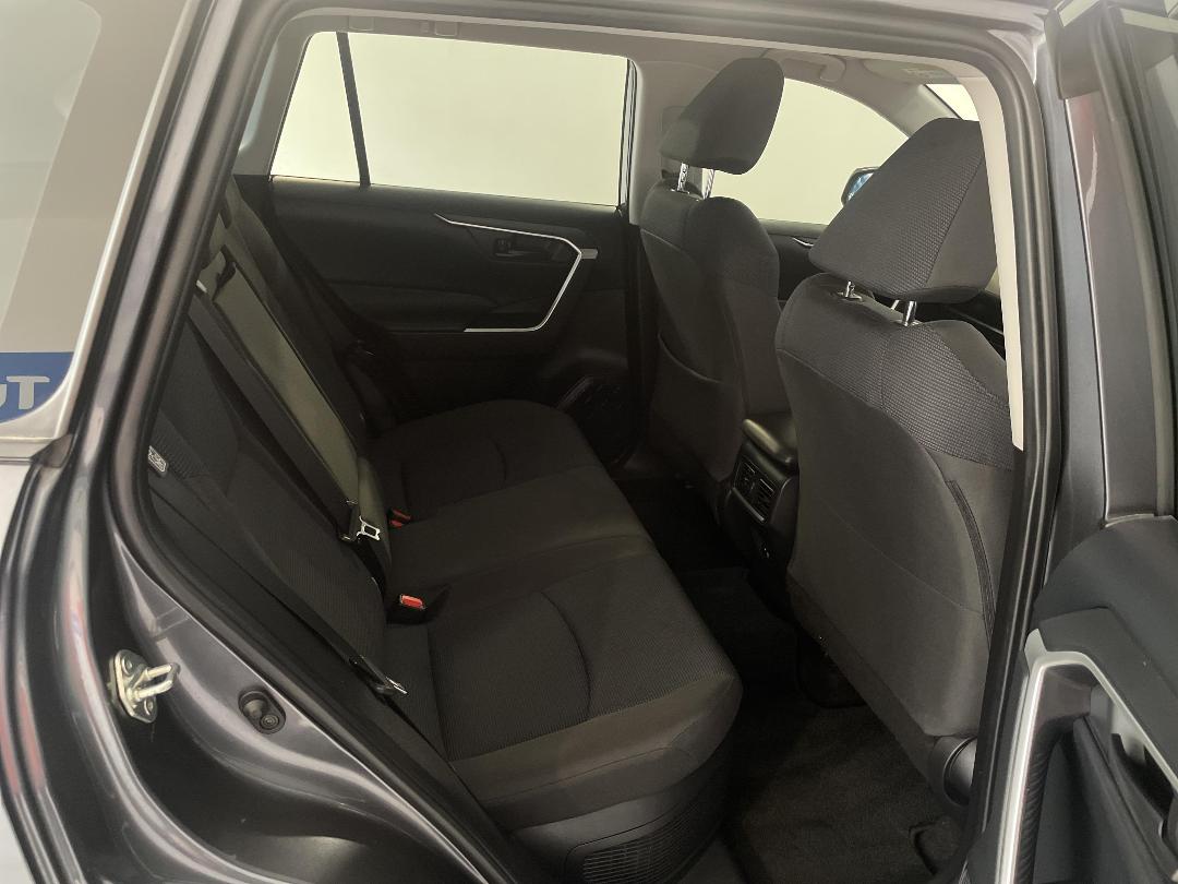 Photo '20' of Toyota Rav4