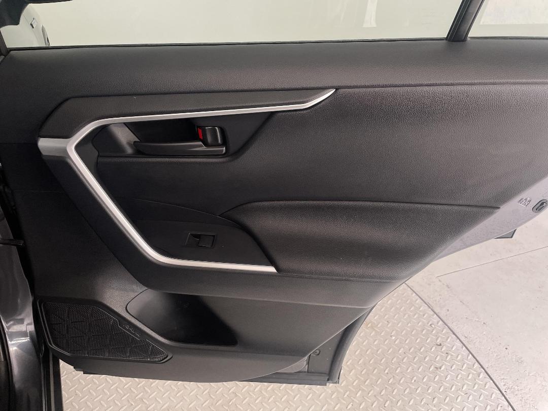 Photo '19' of Toyota Rav4