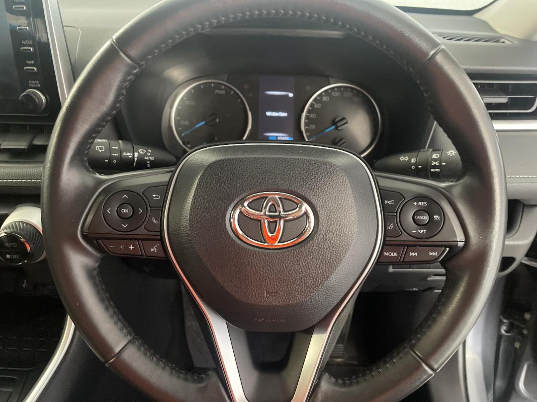 Photo '28' of Toyota Rav4