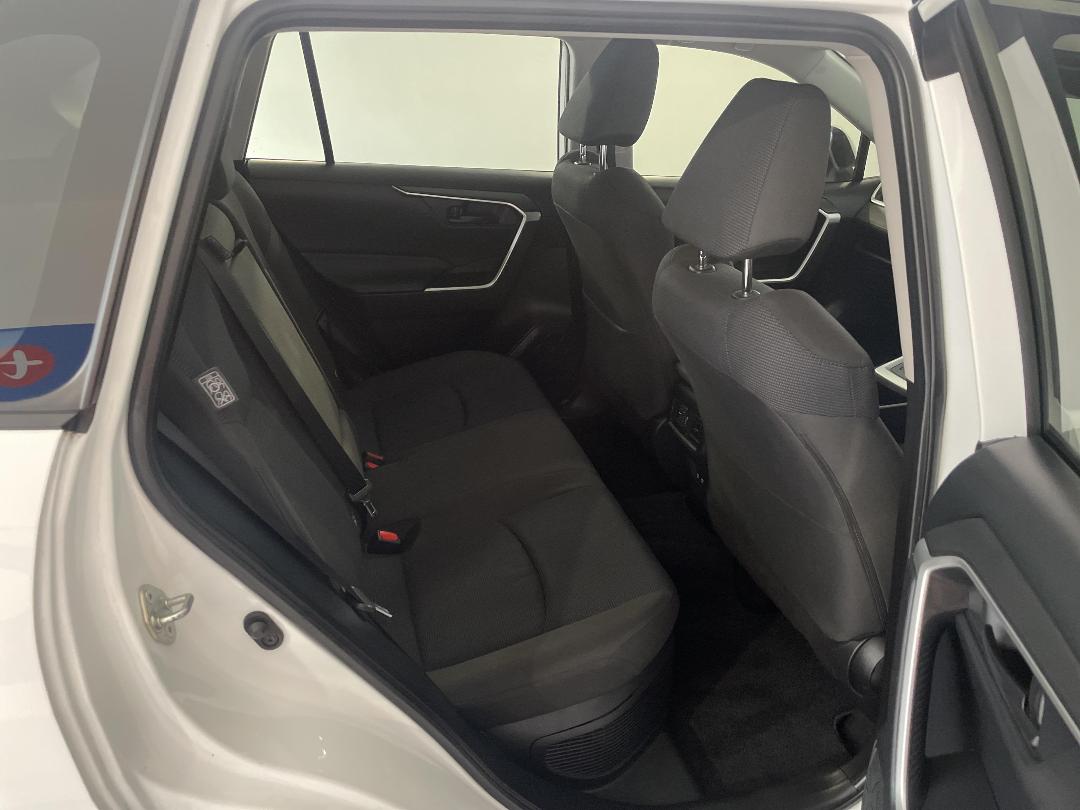 Photo '20' of Toyota Rav4