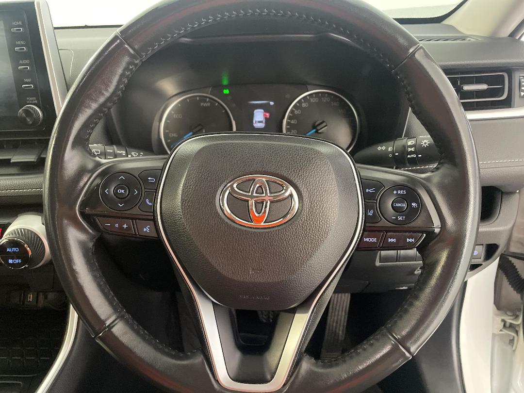 Photo '28' of Toyota Rav4