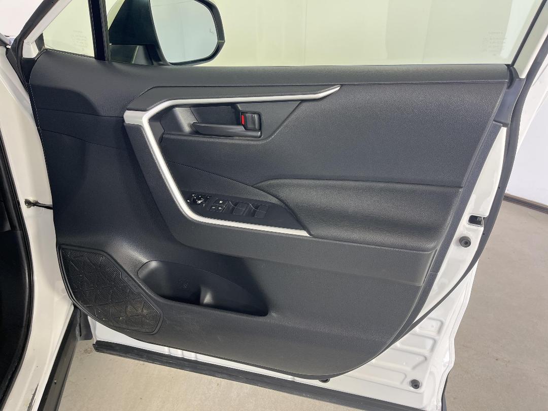 Photo '15' of Toyota Rav4 Photo '15' of Toyota Rav4