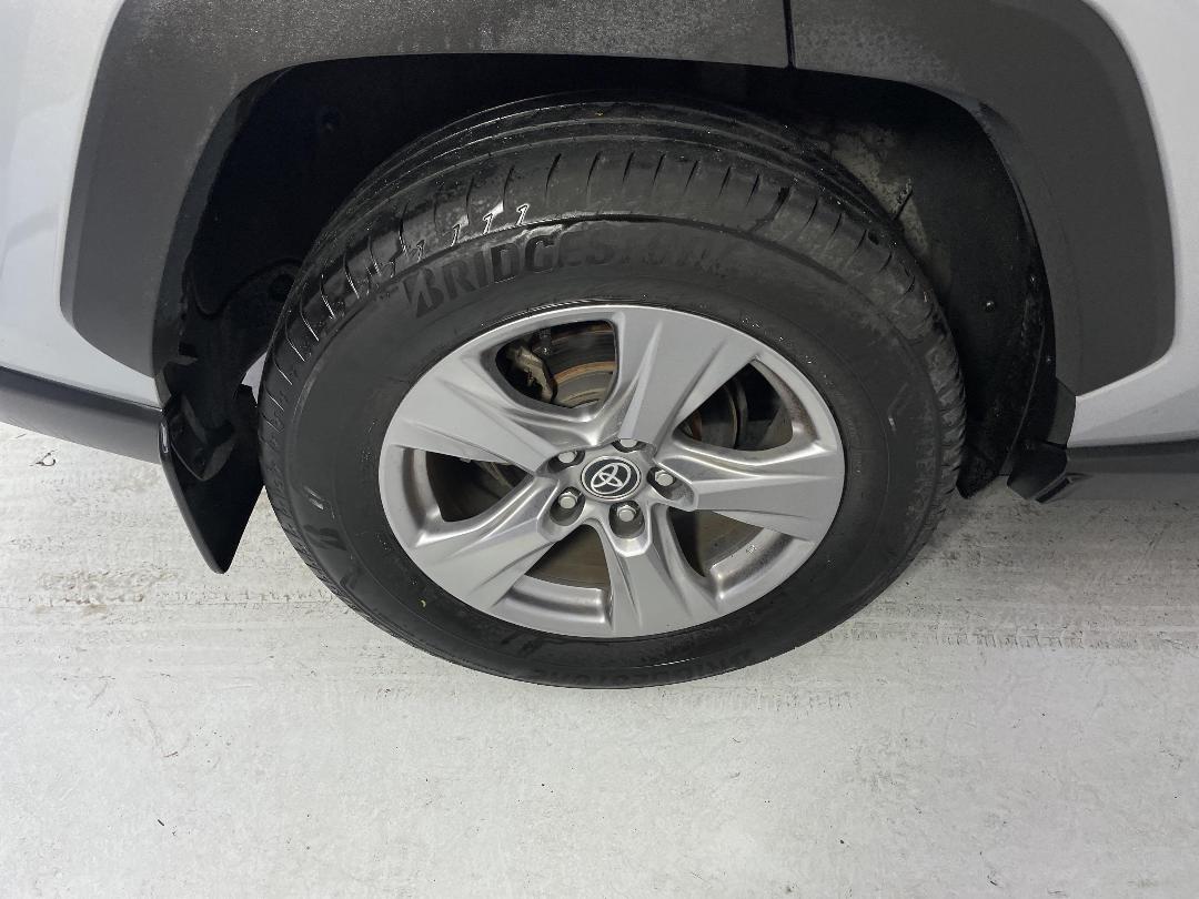 Photo '12' of Toyota Rav4