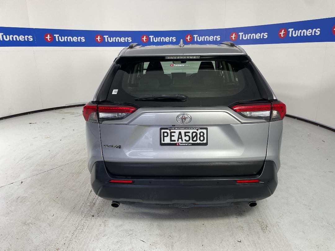 Photo '6' of Toyota Rav4