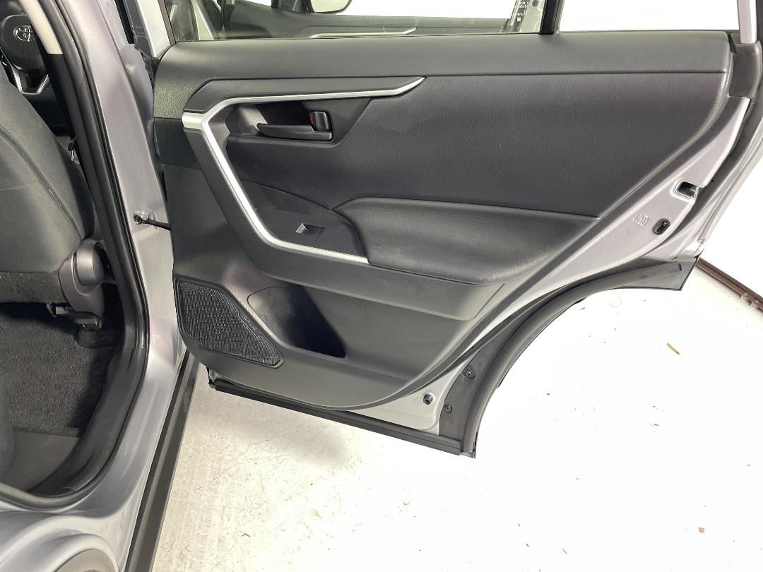 Photo '19' of Toyota Rav4