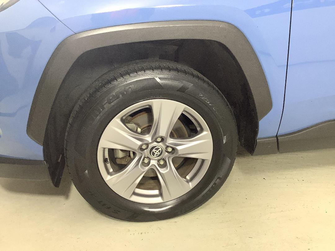 Photo '10' of Toyota Rav4