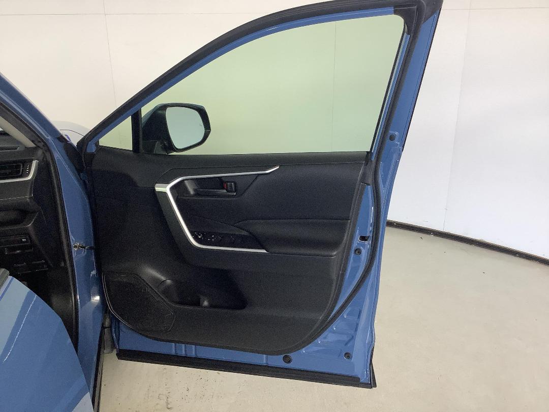 Photo '15' of Toyota Rav4