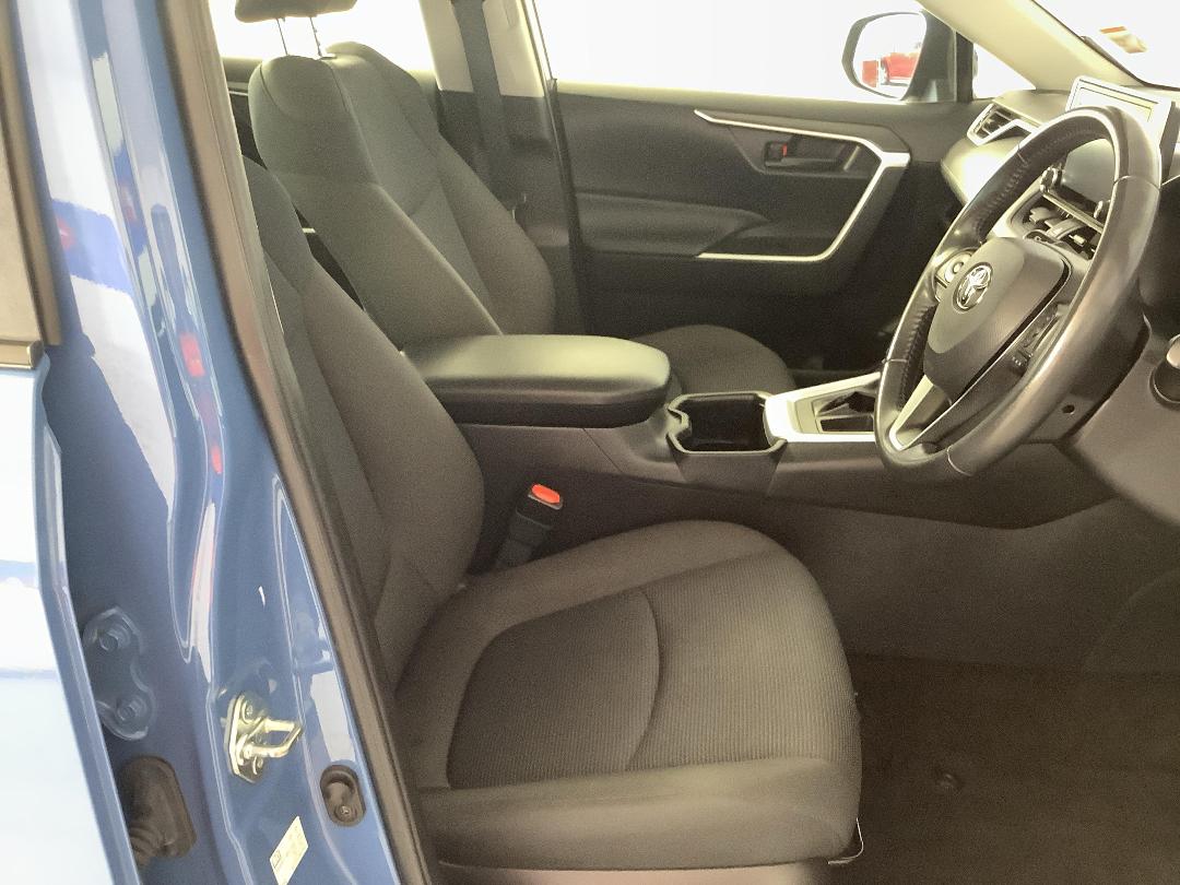 Photo '16' of Toyota Rav4