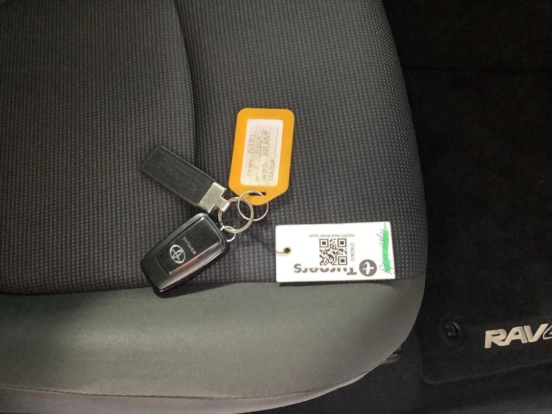 Photo '22' of Toyota Rav4 Photo '22' of Toyota Rav4