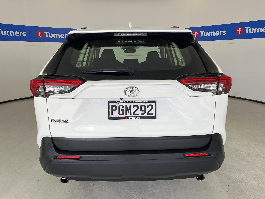 Photo '6' of Toyota Rav4