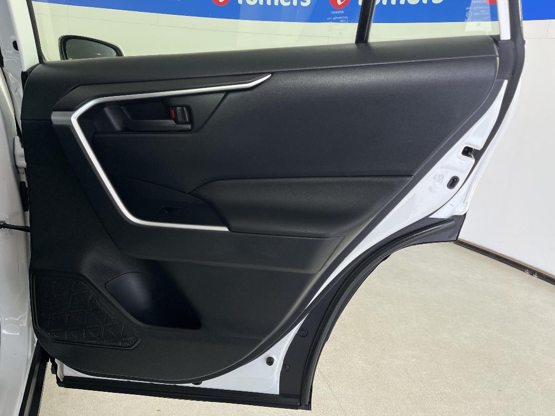 Photo '19' of Toyota Rav4