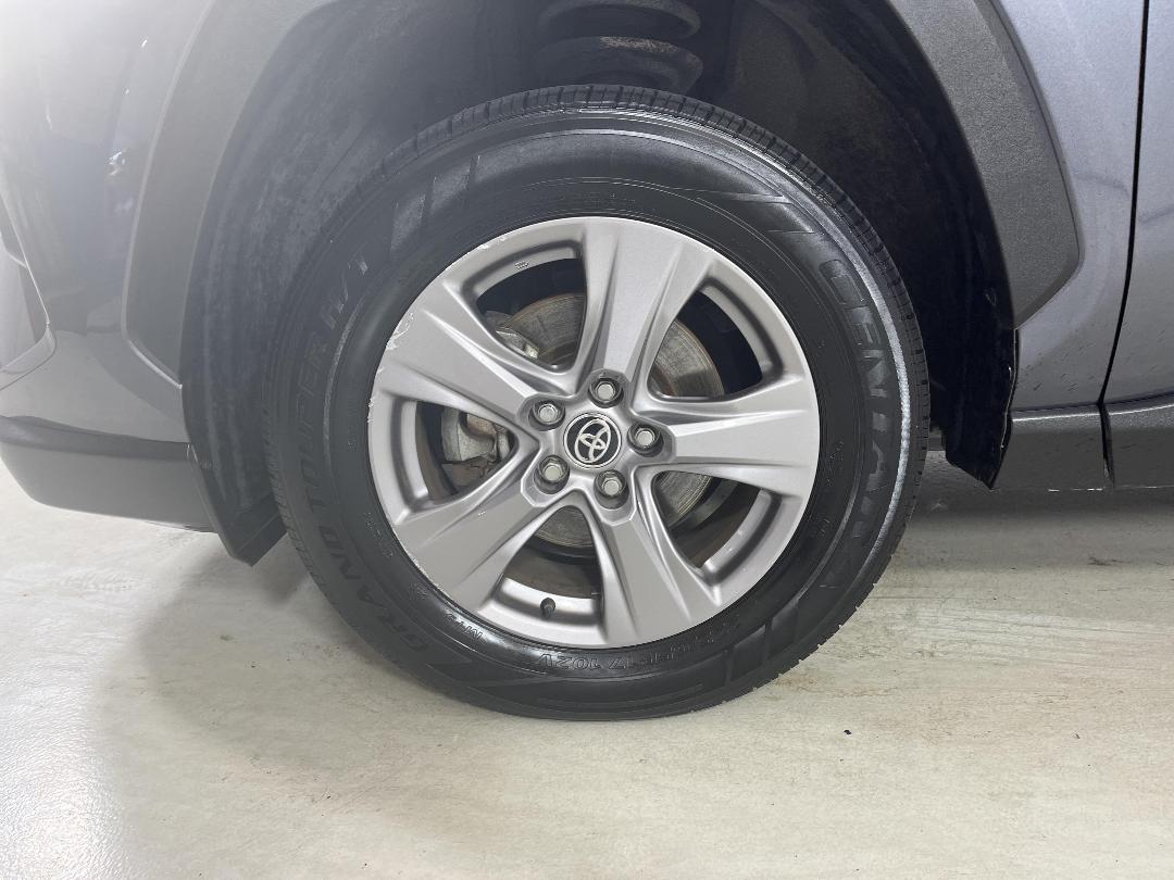 Photo '10' of Toyota Rav4