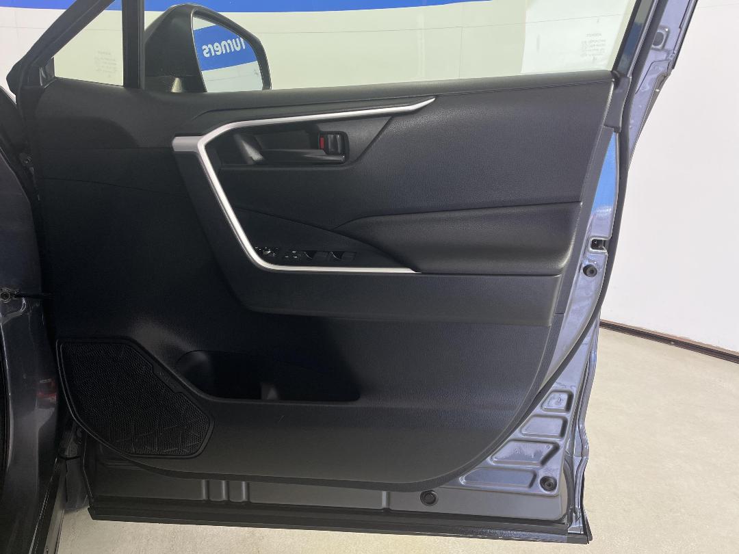 Photo '15' of Toyota Rav4