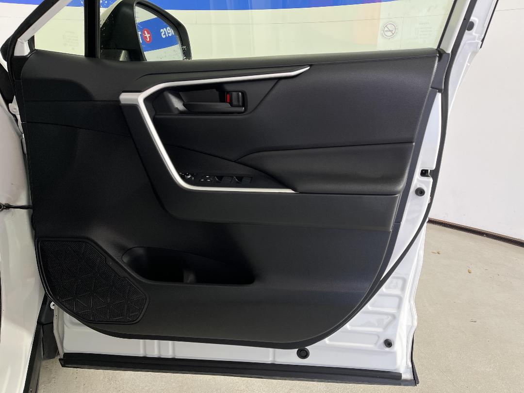 Photo '15' of Toyota Rav4 Photo '15' of Toyota Rav4