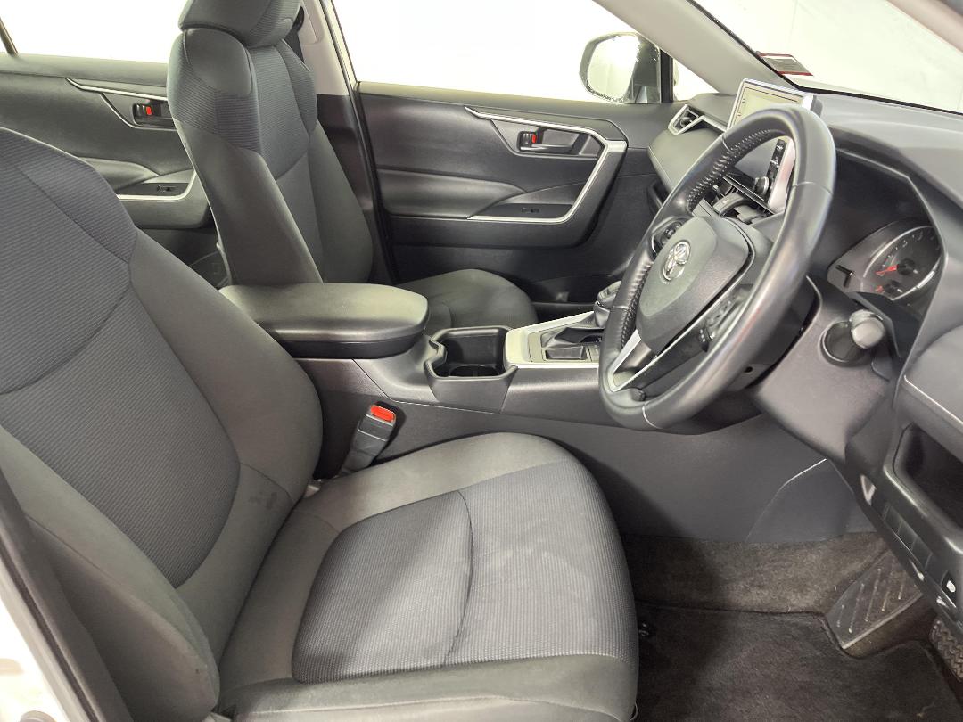 Photo '16' of Toyota Rav4 Photo '16' of Toyota Rav4