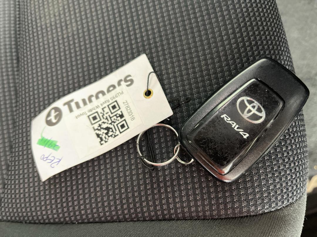 Photo '22' of Toyota Rav4 Photo '22' of Toyota Rav4