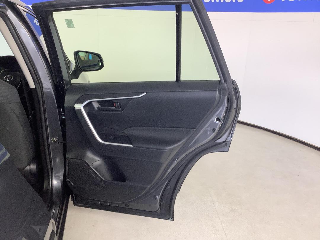 Photo '19' of Toyota Rav4 Photo '19' of Toyota Rav4