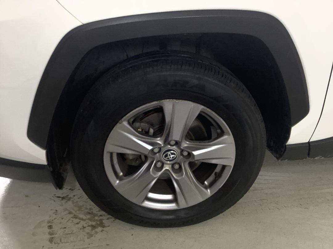 Photo '10' of Toyota Rav4