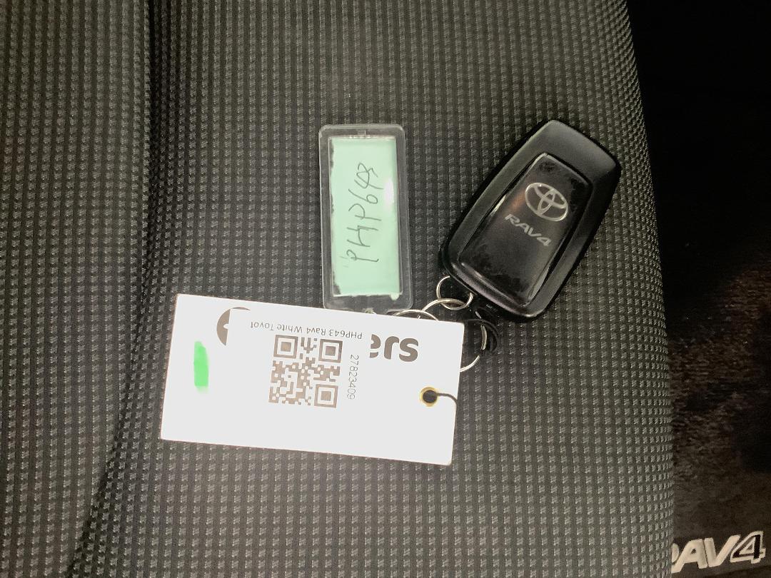 Photo '22' of Toyota Rav4