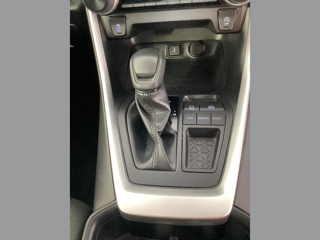 Photo '18' of Toyota Rav4