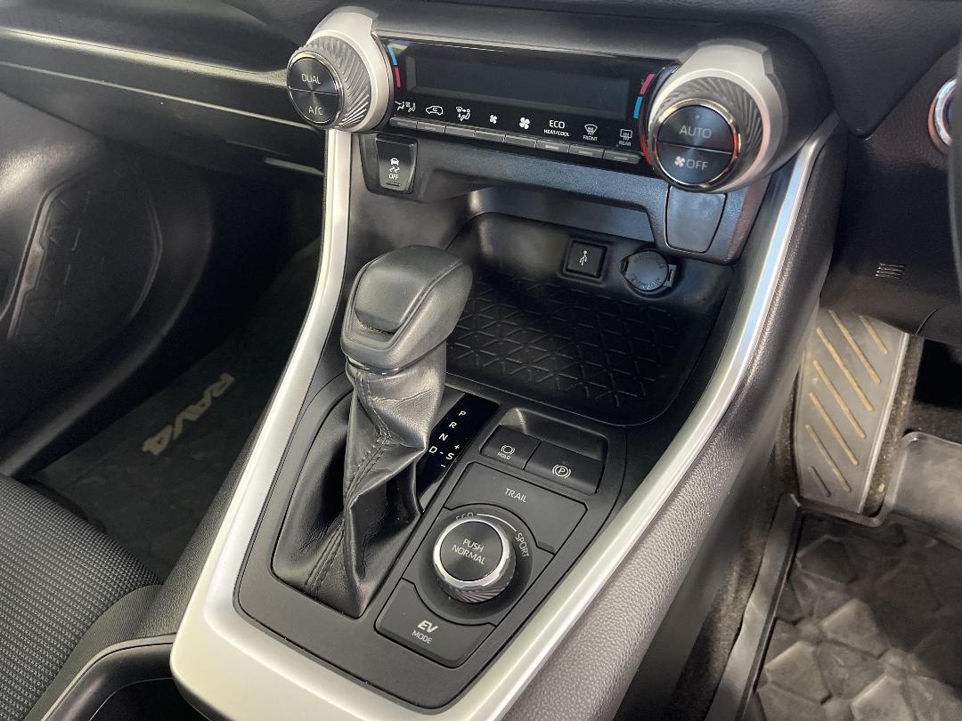 Photo '18' of Toyota Rav4 Photo '18' of Toyota Rav4