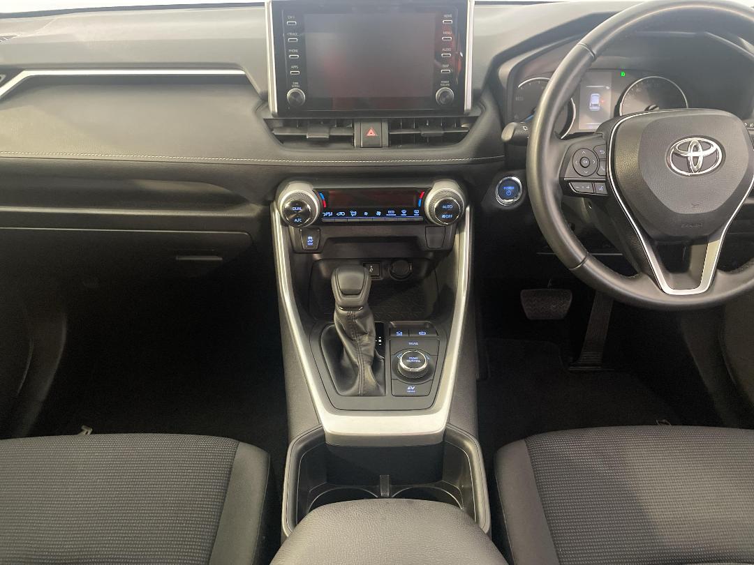 Photo '18' of Toyota Rav4