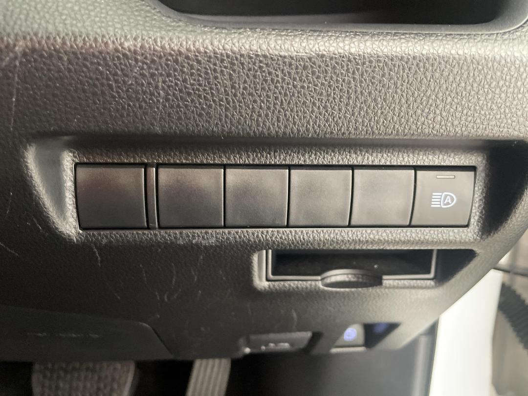 Photo '24' of Toyota Rav4