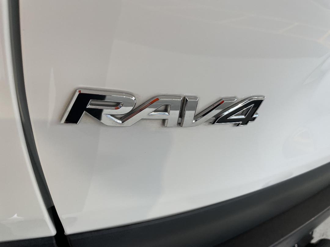 Photo '36' of Toyota Rav4