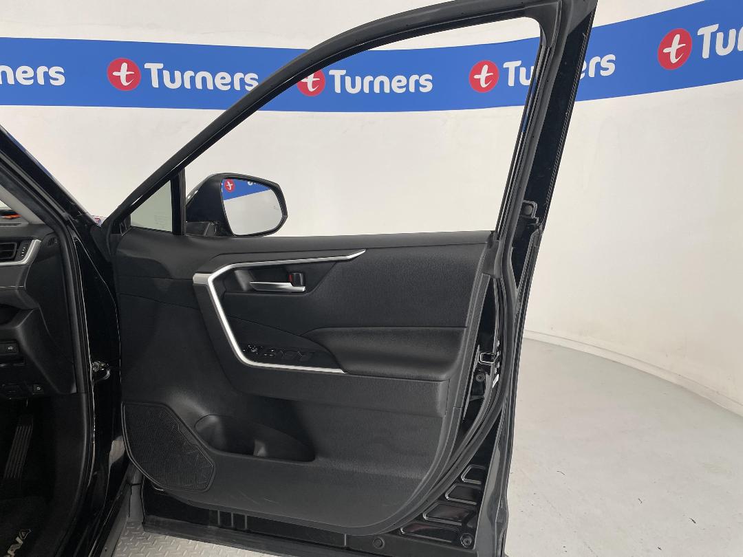 Photo '15' of Toyota Rav4