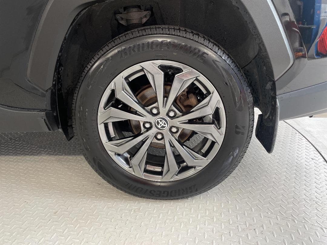 Photo '11' of Toyota Rav4