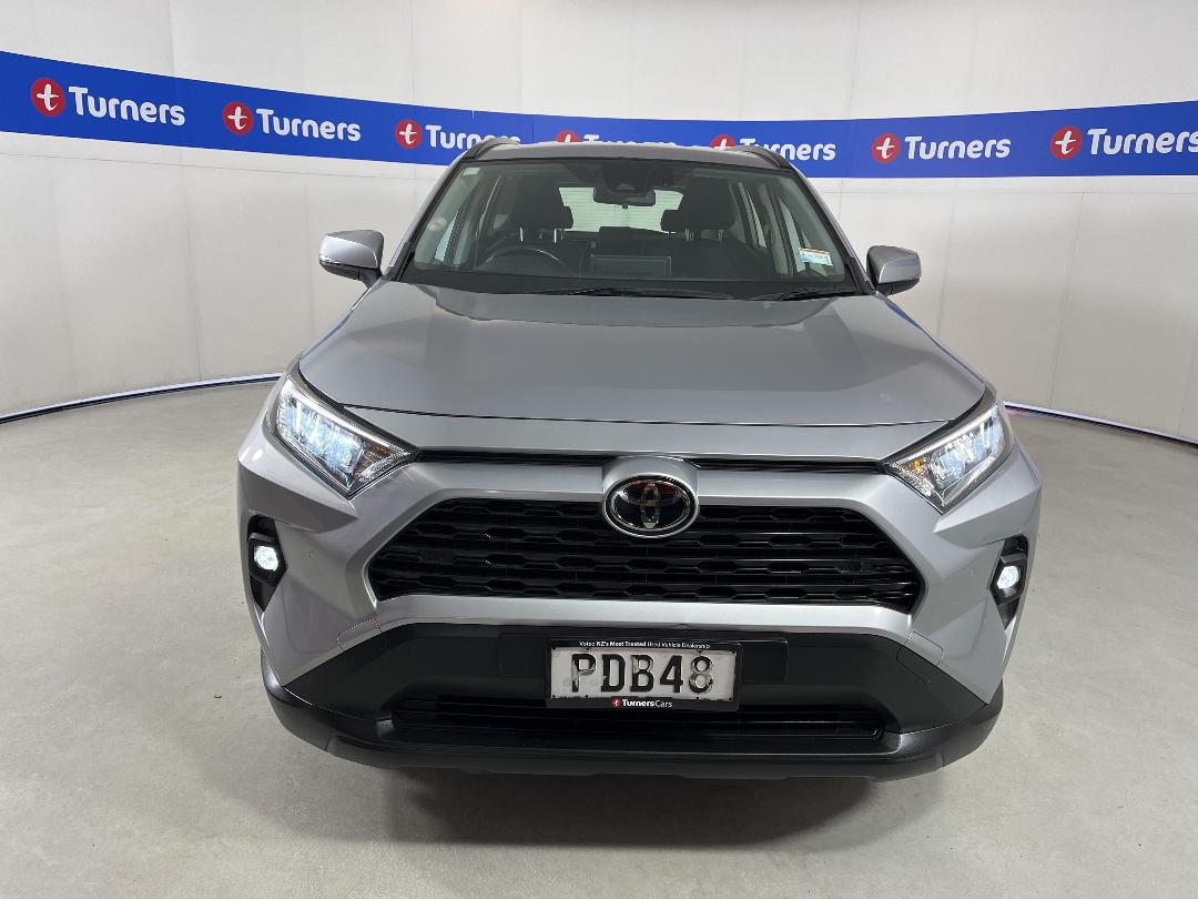 Photo '2' of Toyota Rav4