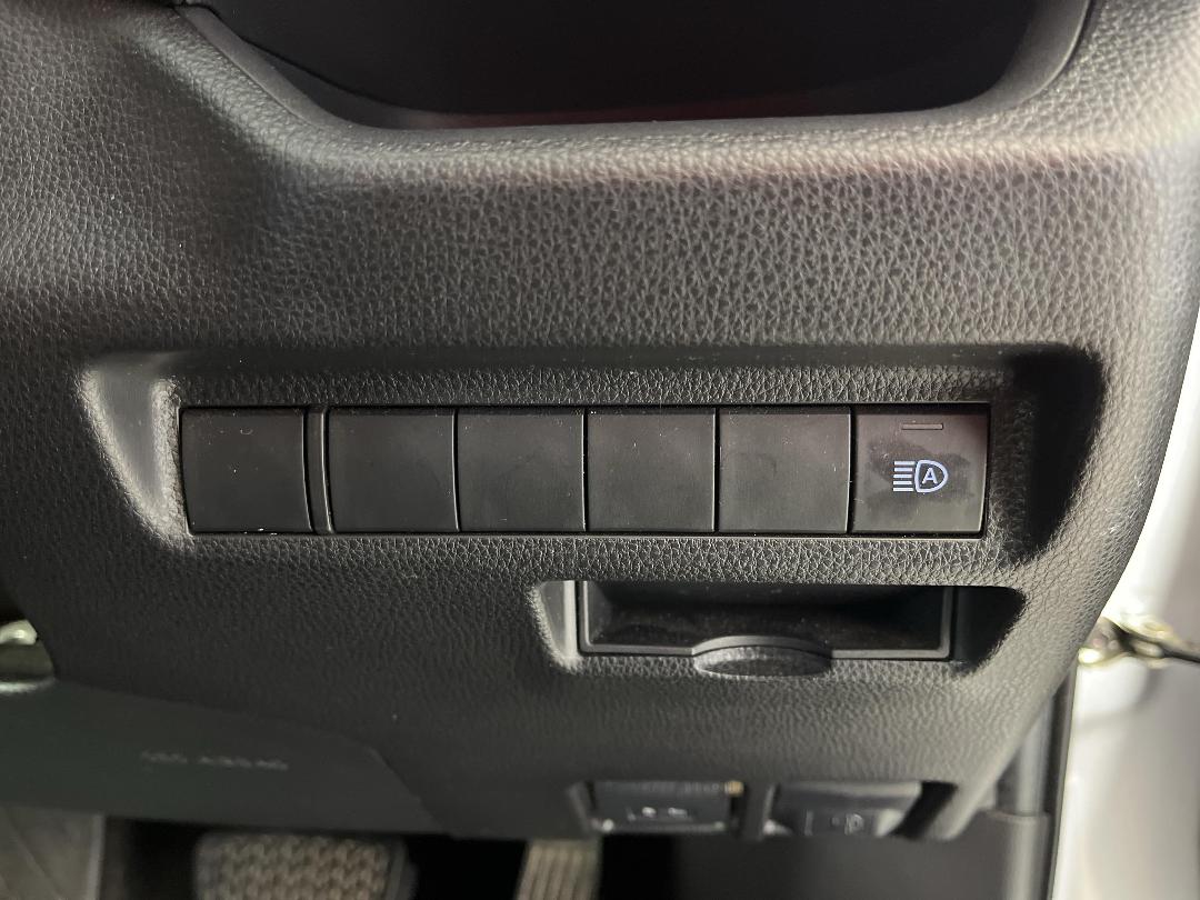 Photo '24' of Toyota Rav4