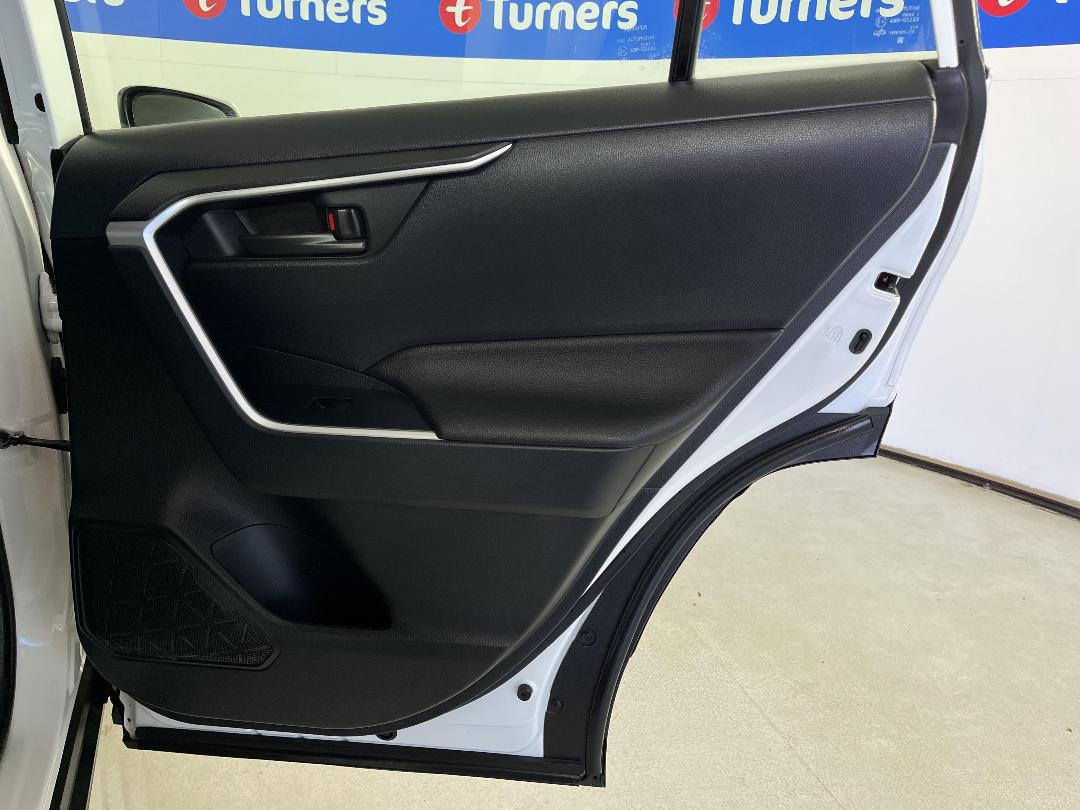 Photo '19' of Toyota Rav4