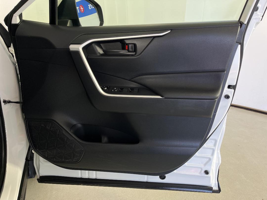 Photo '15' of Toyota Rav4