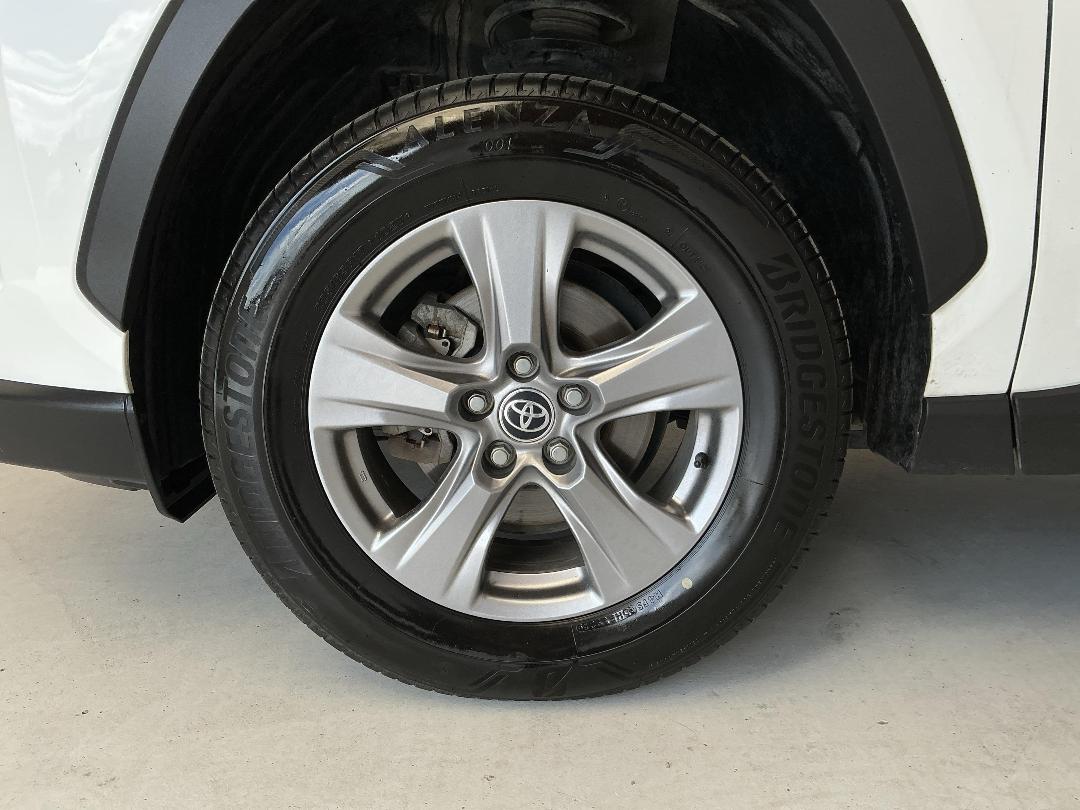 Photo '10' of Toyota Rav4 Photo '10' of Toyota Rav4