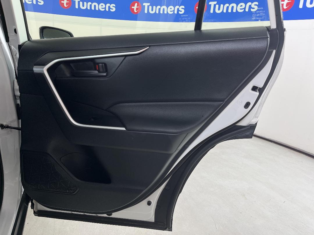 Photo '19' of Toyota Rav4