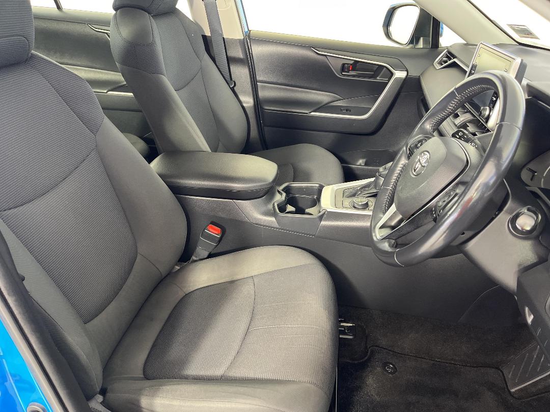 Photo '16' of Toyota Rav4 Photo '16' of Toyota Rav4