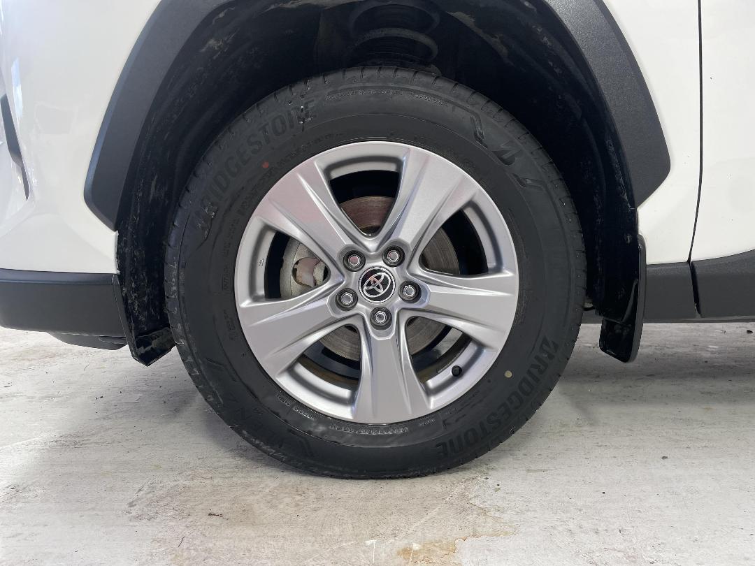 Photo '10' of Toyota Rav4