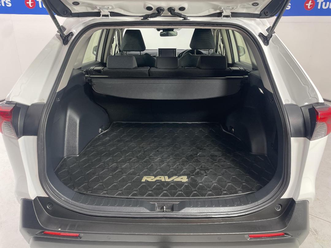 Photo '14' of Toyota Rav4