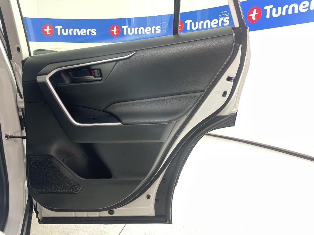 Photo '19' of Toyota Rav4