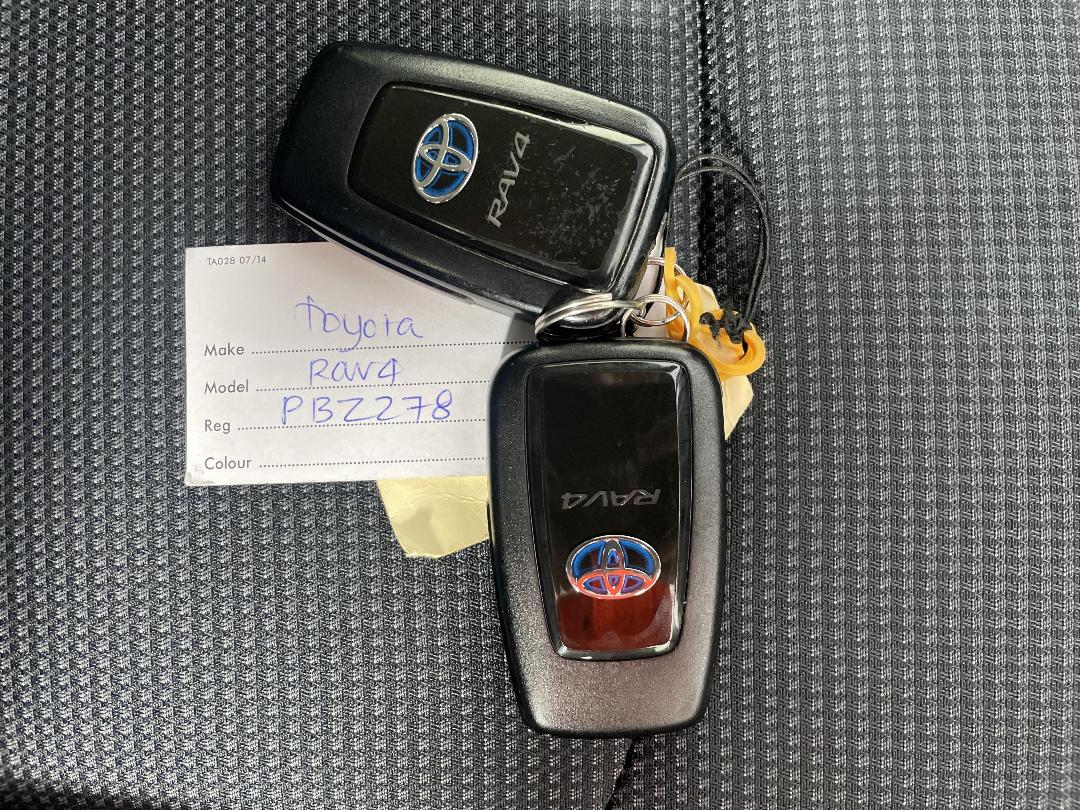 Photo '22' of Toyota Rav4