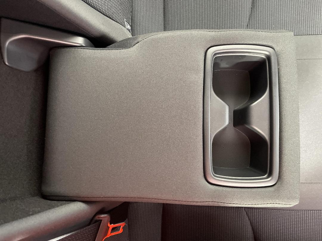 Photo '24' of Toyota Rav4