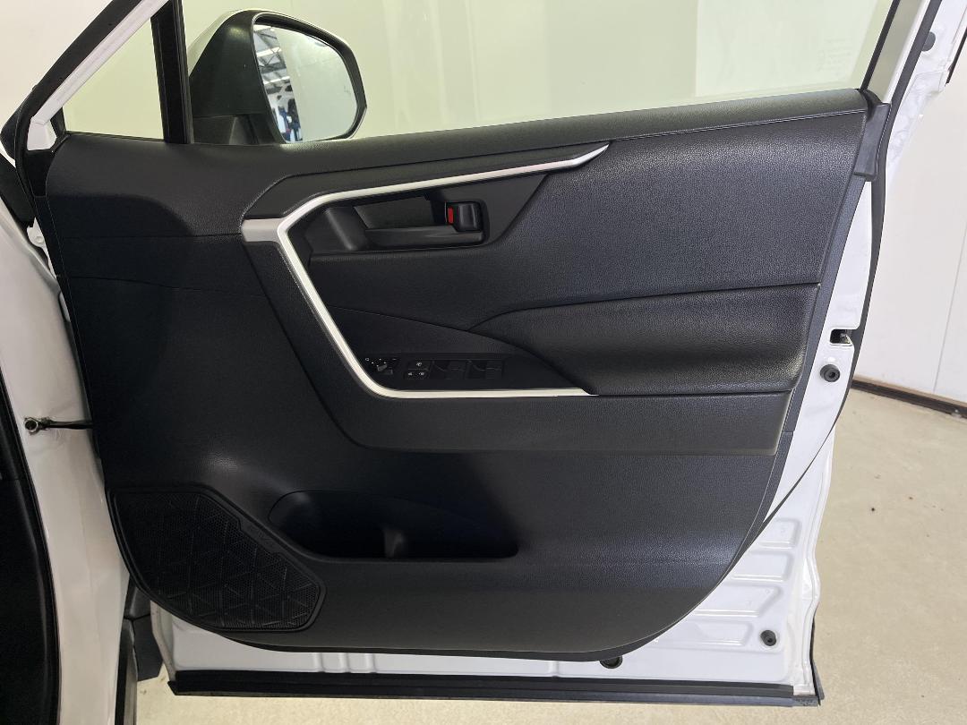 Photo '15' of Toyota Rav4 Photo '15' of Toyota Rav4