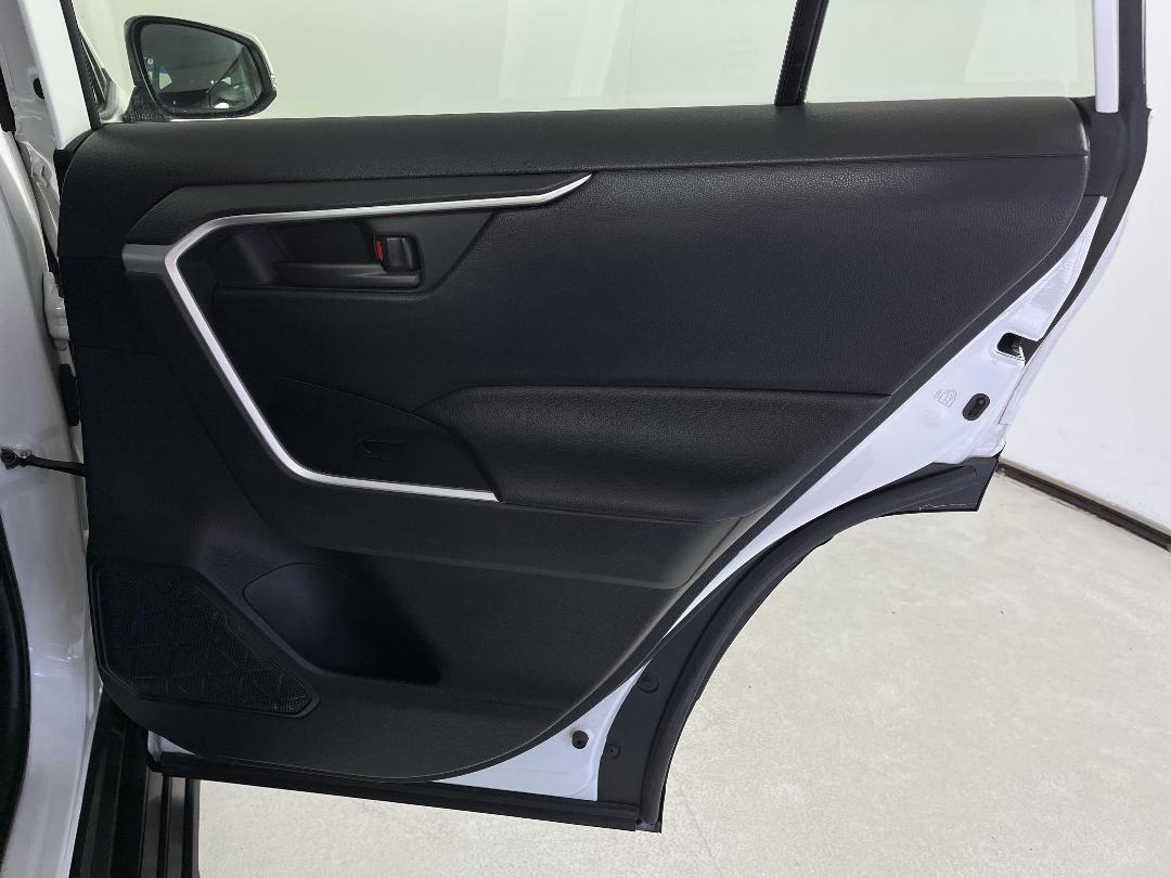 Photo '19' of Toyota Rav4 Photo '19' of Toyota Rav4