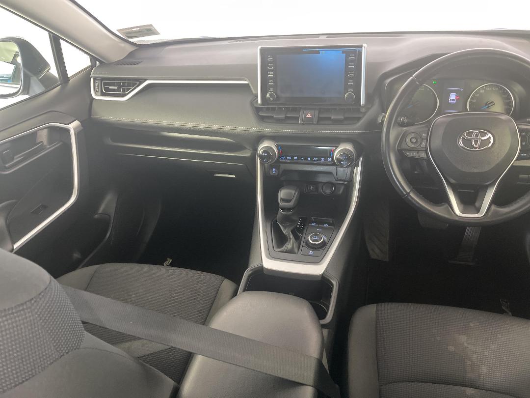 Photo '18' of Toyota Rav4