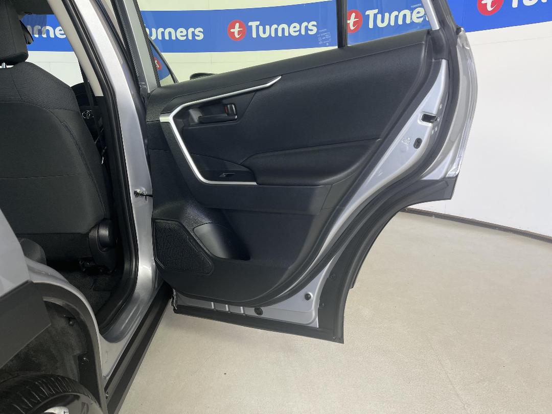 Photo '19' of Toyota Rav4