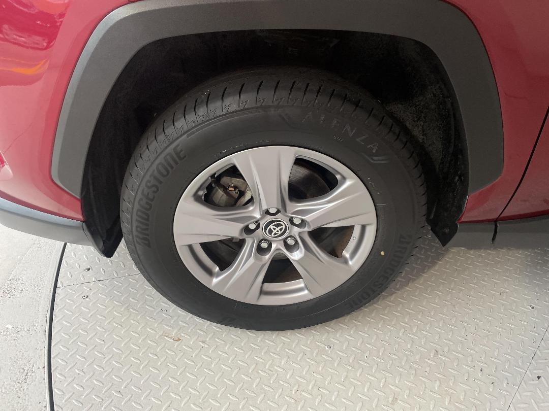 Photo '10' of Toyota Rav4