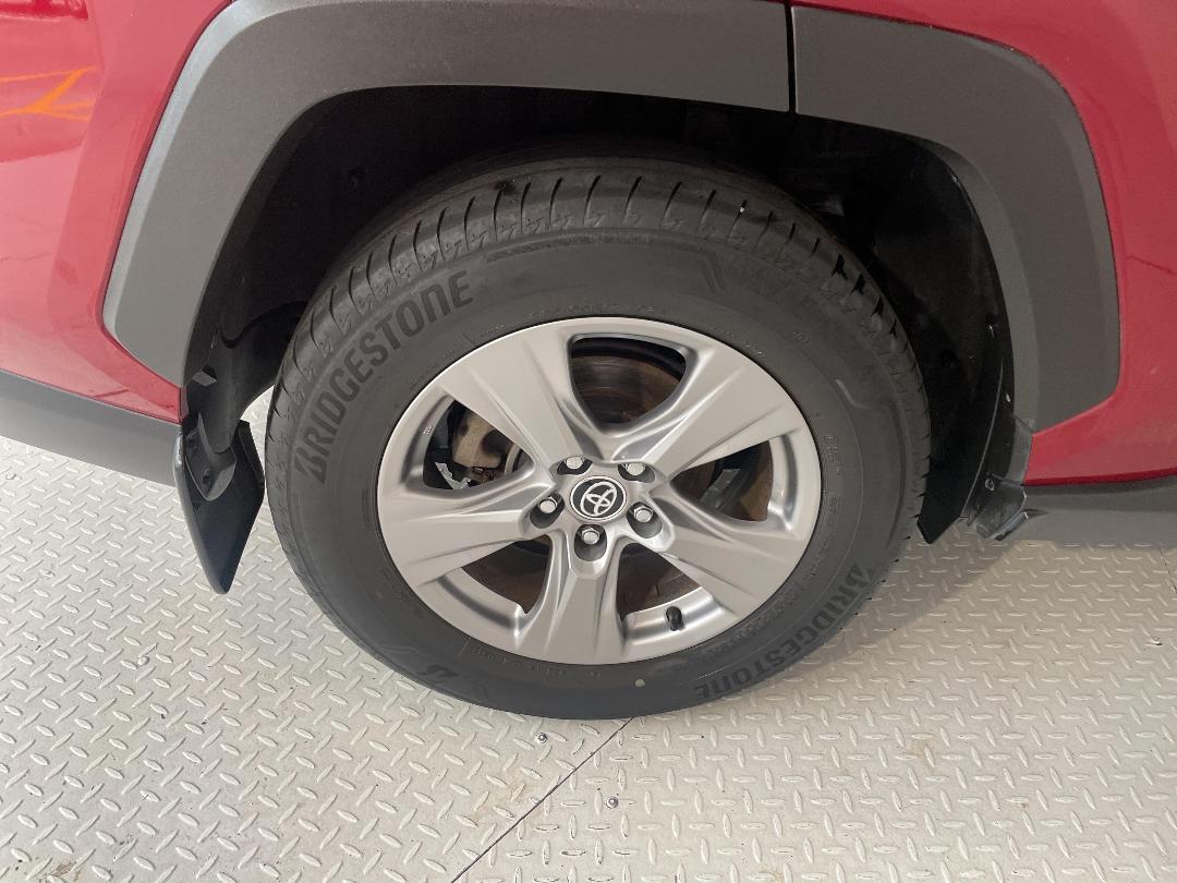 Photo '12' of Toyota Rav4