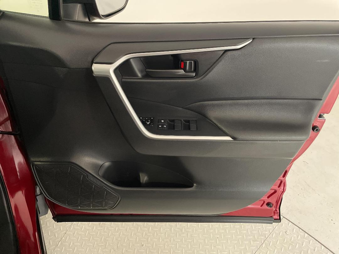 Photo '15' of Toyota Rav4