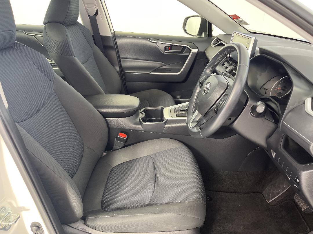 Photo '16' of Toyota Rav4 Photo '16' of Toyota Rav4